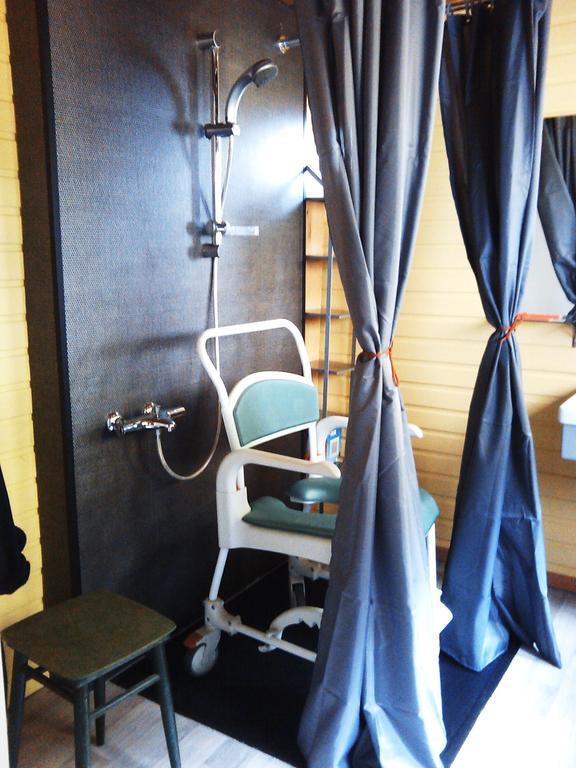 Helpende Hand Oelegem Quarto foto